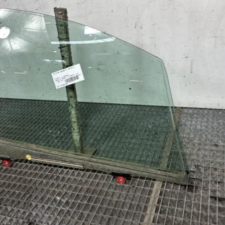 Vitre avant droit TOYOTA YARIS 3