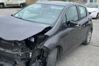 Vitre avant droit TOYOTA YARIS 3