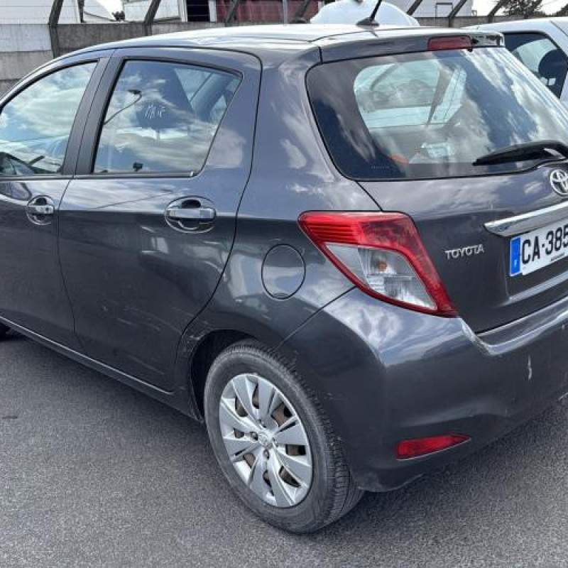 Vitre avant droit TOYOTA YARIS 3 Photo n°9