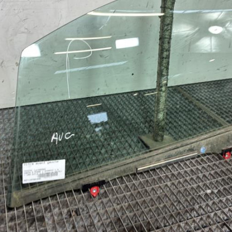 Vitre avant gauche TOYOTA YARIS 3