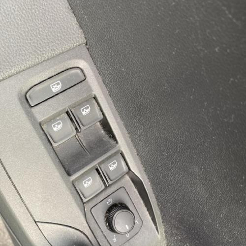 Malle/Hayon arriere SEAT IBIZA 5 Photo n°15