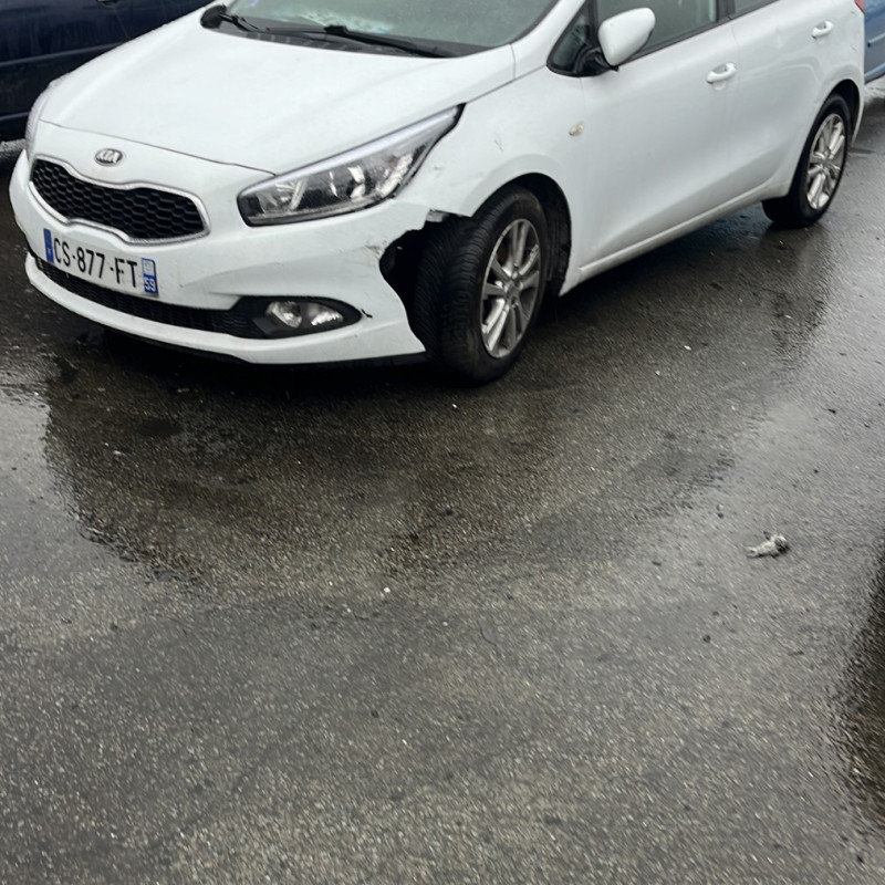 KIA CEE-D 2 PHASE 1 1.4 CVVT - 16V Photo n°1