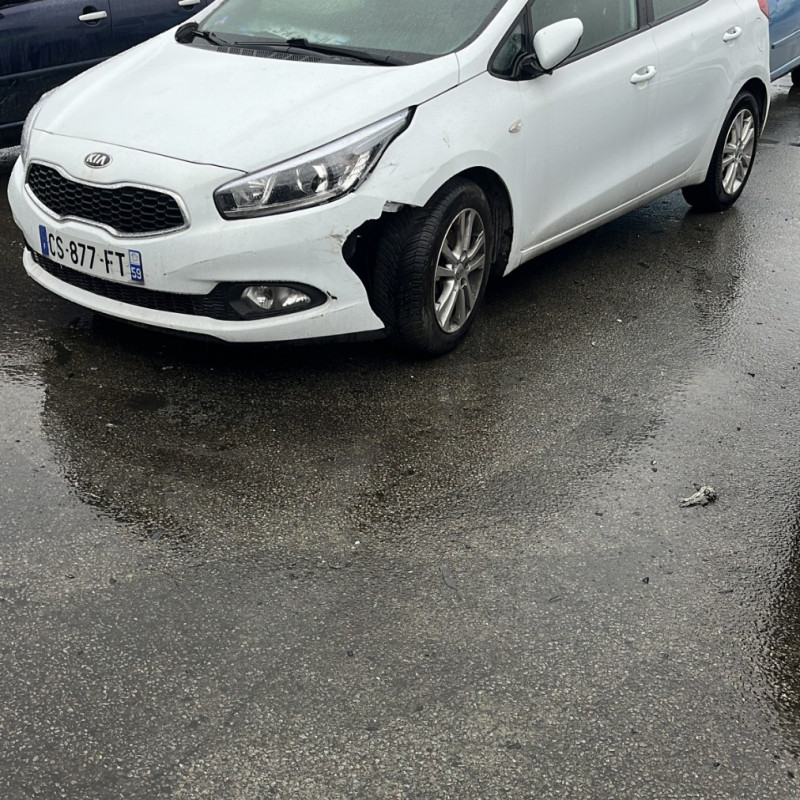 KIA CEE-D 2 PHASE 1 1.4 CVVT - 16V Photo n°2