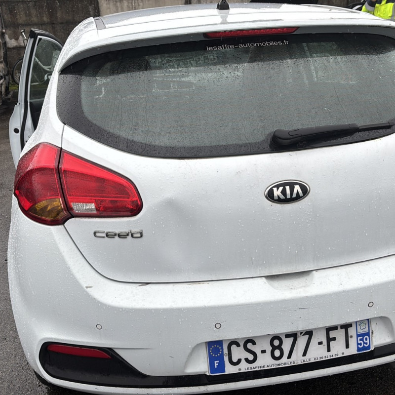 KIA CEE-D 2 PHASE 1 1.4 CVVT - 16V Photo n°17