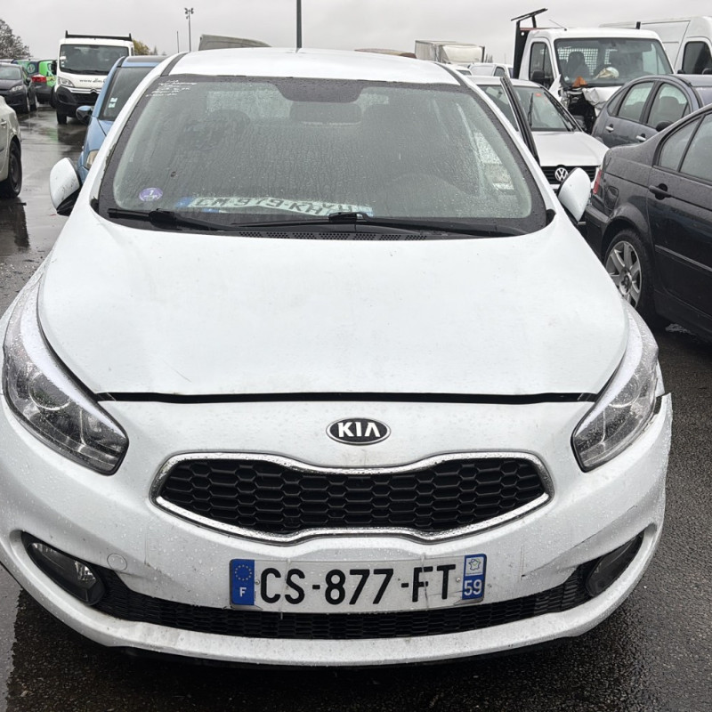 KIA CEE-D 2 PHASE 1 1.4 CVVT - 16V Photo n°19