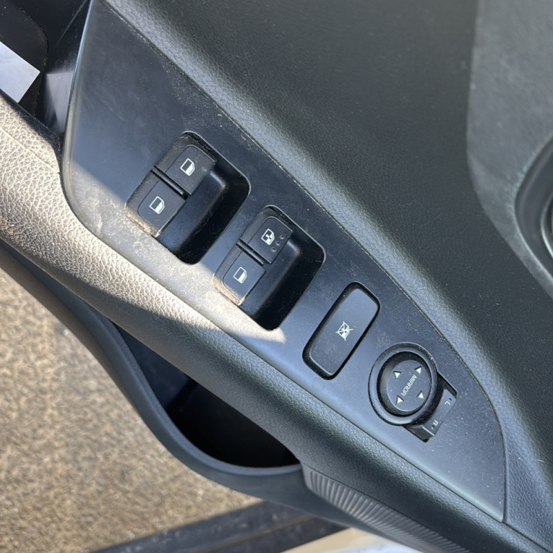 KIA STONIC PHASE 2 1.0 GDI - 12V TURBO HYBRID Photo n°22