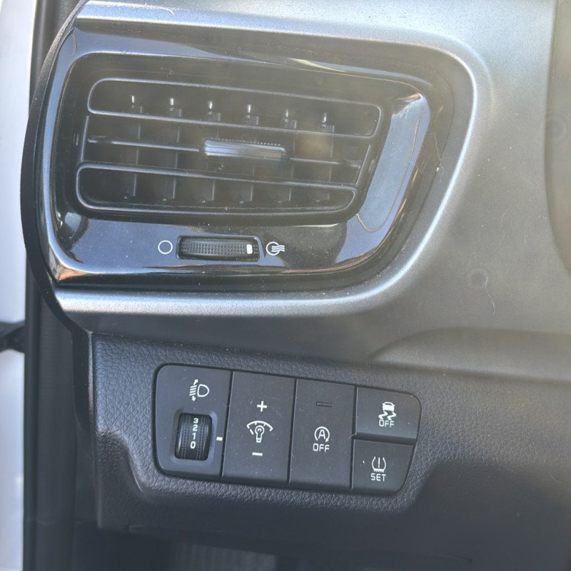 KIA STONIC PHASE 2 1.0 GDI - 12V TURBO HYBRID Photo n°27