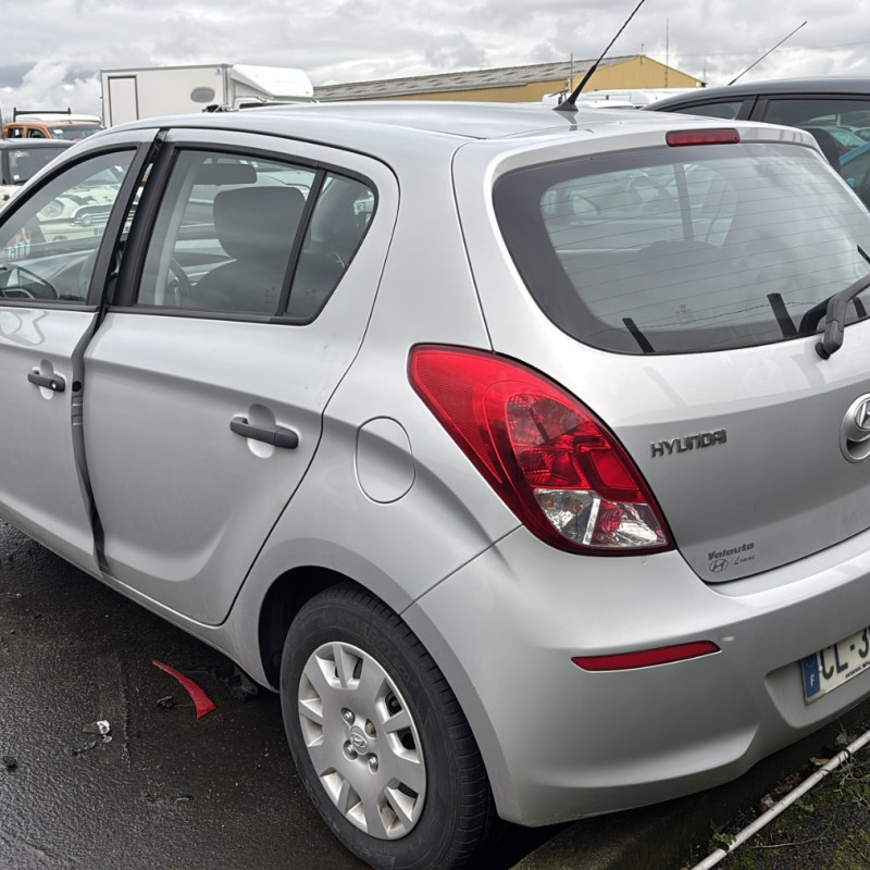 HYUNDAI I 20 1 PHASE 2 1.1 CRDI - 12V TURBO Photo n°4