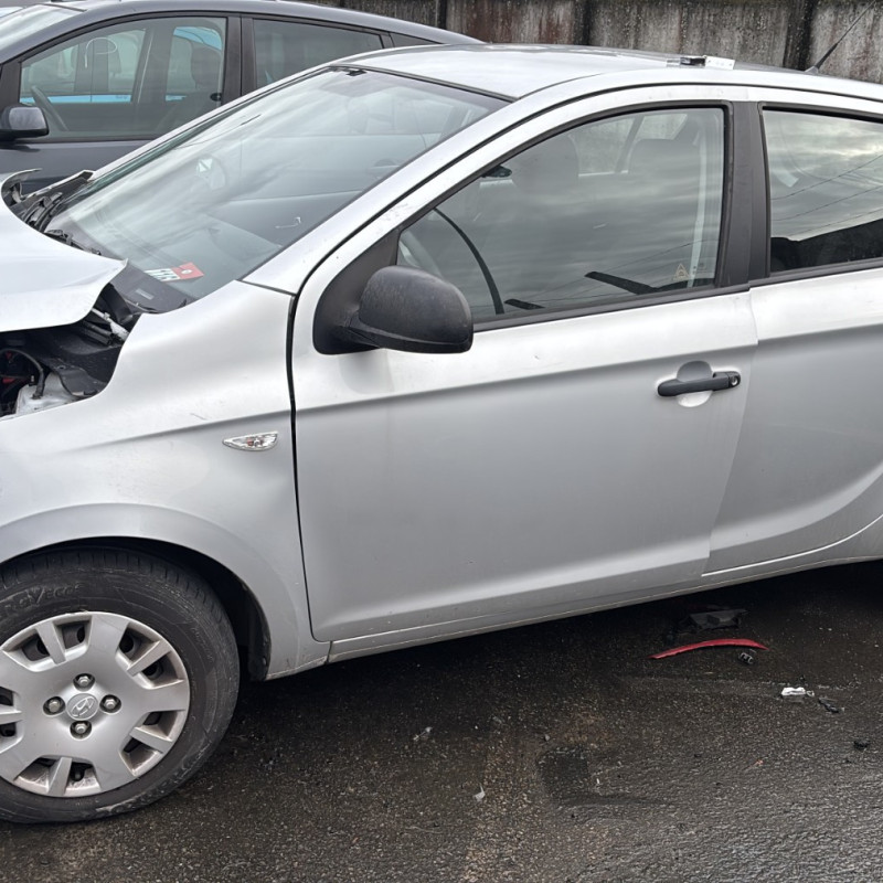 HYUNDAI I 20 1 PHASE 2 1.1 CRDI - 12V TURBO Photo n°8