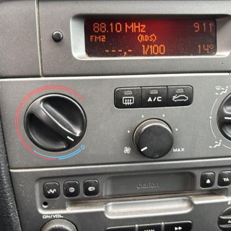 Autoradio d'origine PEUGEOT 406 Photo n°3