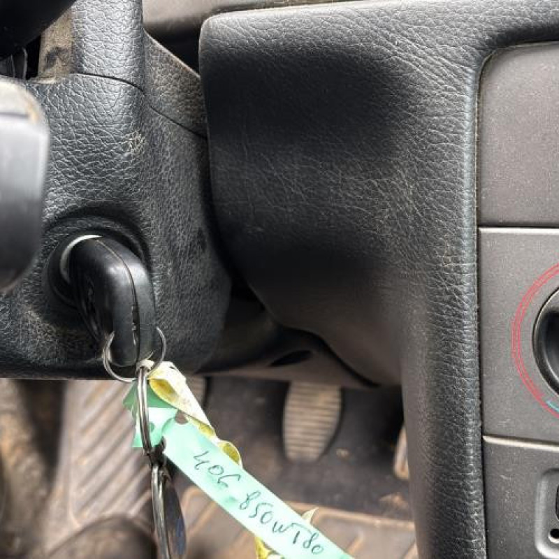 Boite a gants PEUGEOT 406 Photo n°4