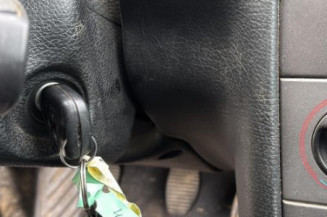 Bouton de coffre PEUGEOT 406