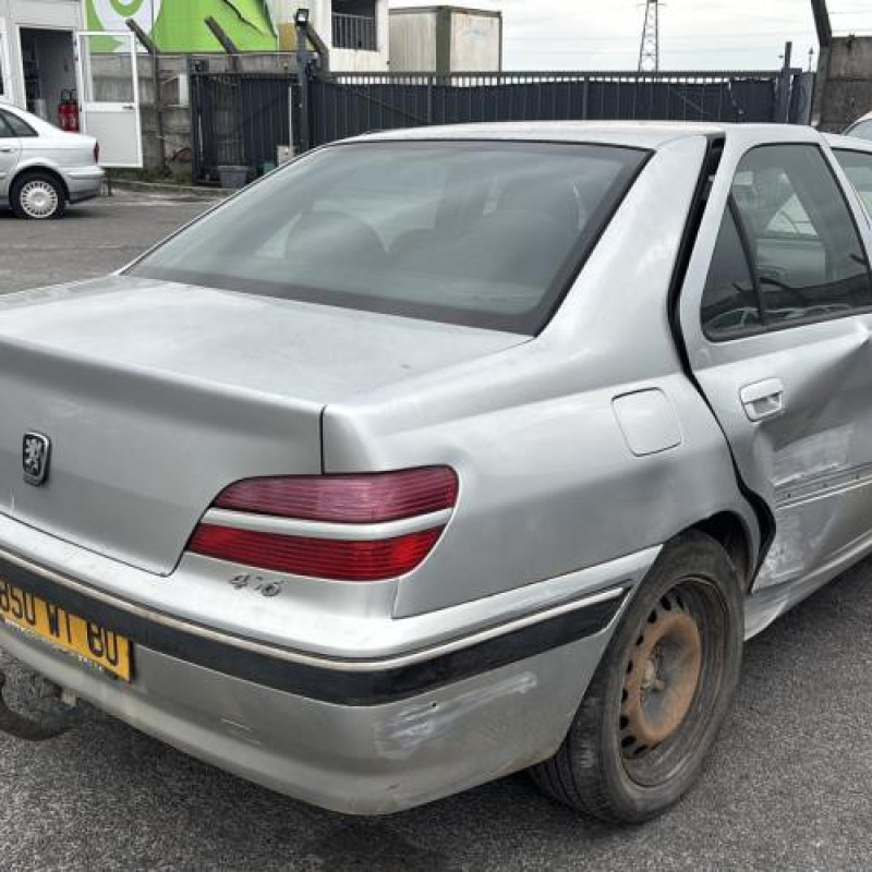 Serrure avant gauche PEUGEOT 406 Photo n°8