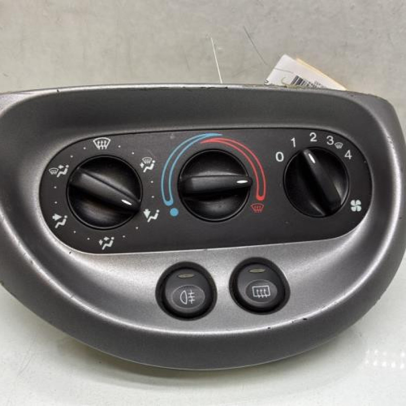 Commande chauffage FORD KA 1 Photo n°1