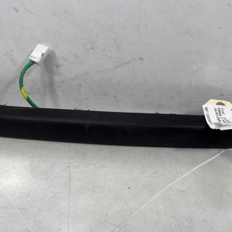 Bouton de coffre FIAT PANDA 2 Photo n°4