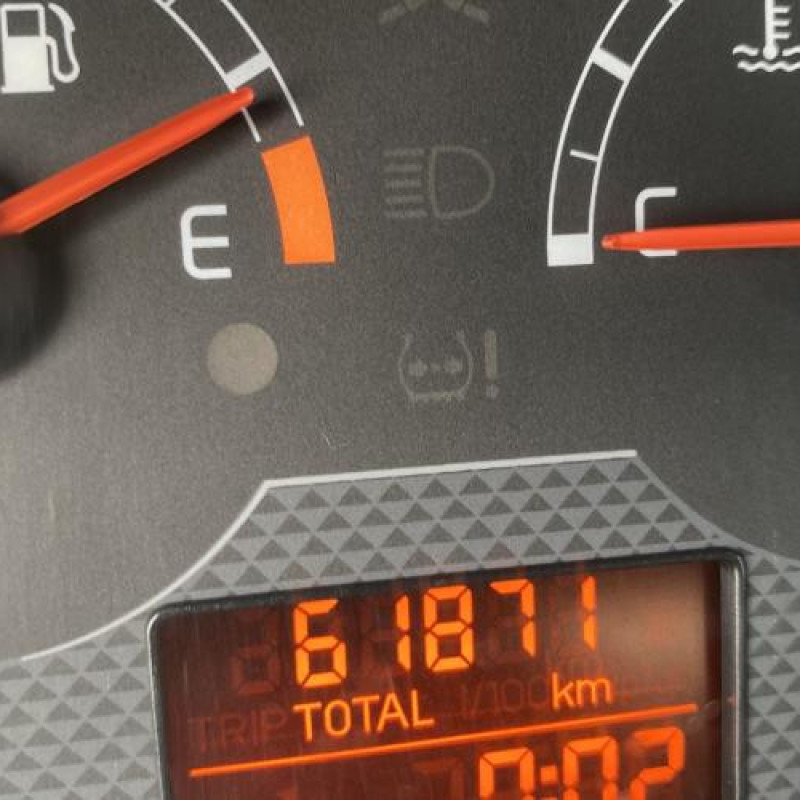 Bouton de coffre FIAT PANDA 2 Photo n°18