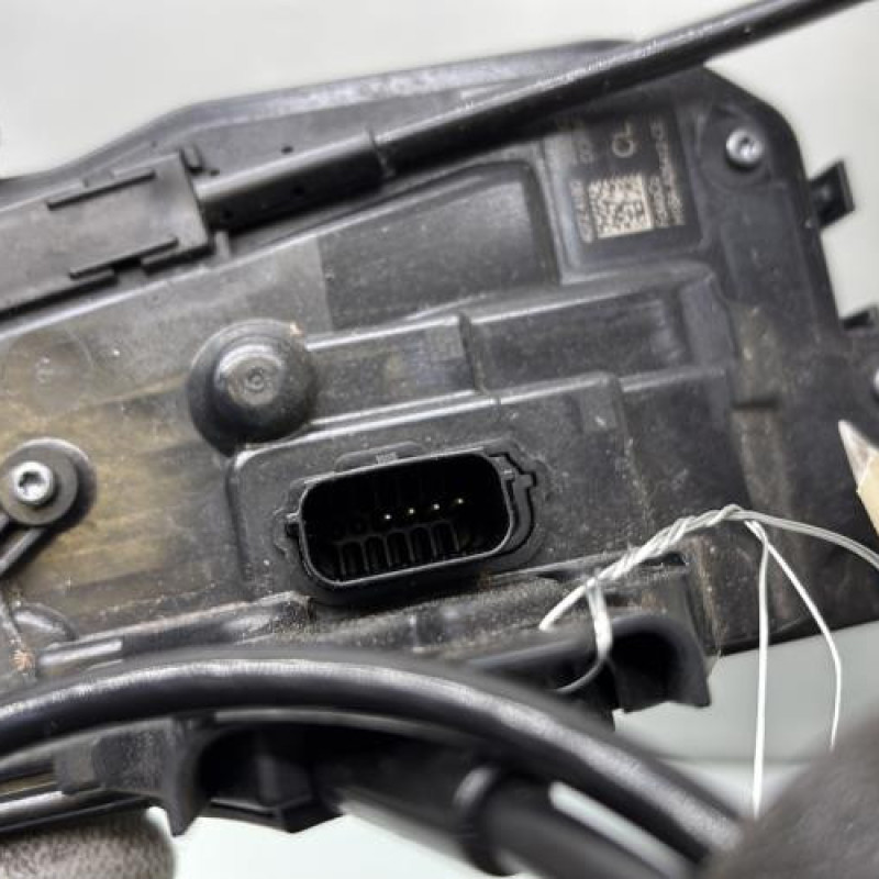 Serrure arriere droit FORD PUMA 2 Photo n°6