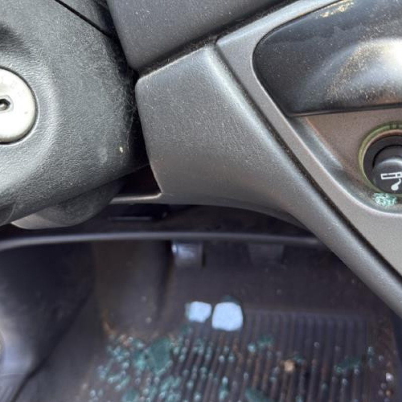 Feu arriere principal gauche (feux) FORD FOCUS 1 Photo n°19