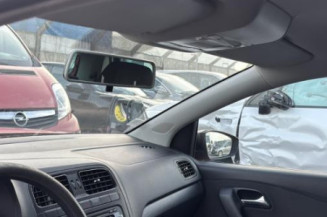 Arret de porte avant gauche VOLKSWAGEN POLO 5