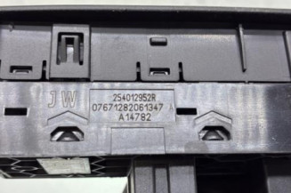 Interrupteur de leve vitre avant gauche RENAULT SCENIC 4