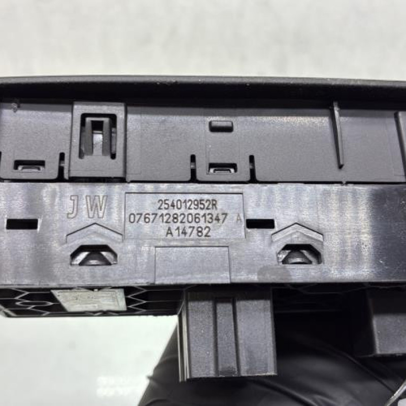 Interrupteur de leve vitre avant gauche RENAULT SCENIC 4 Photo n°4