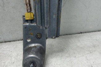 Leve vitre electrique avant droit RENAULT SCENIC 4