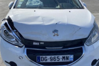 Moteur PEUGEOT 208 1