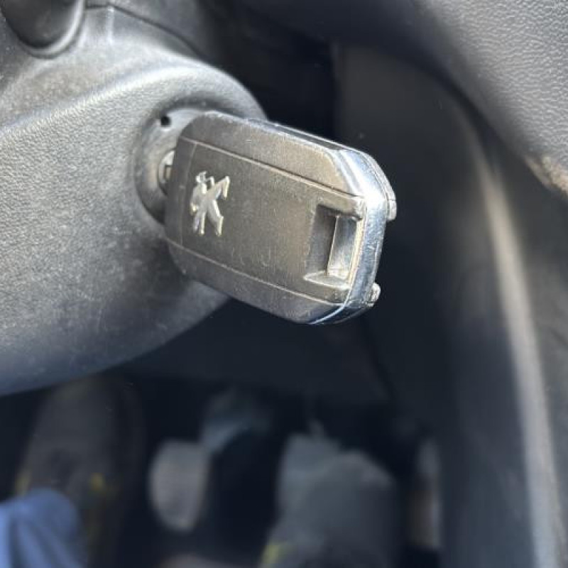 Moteur PEUGEOT 208 1 Photo n°6