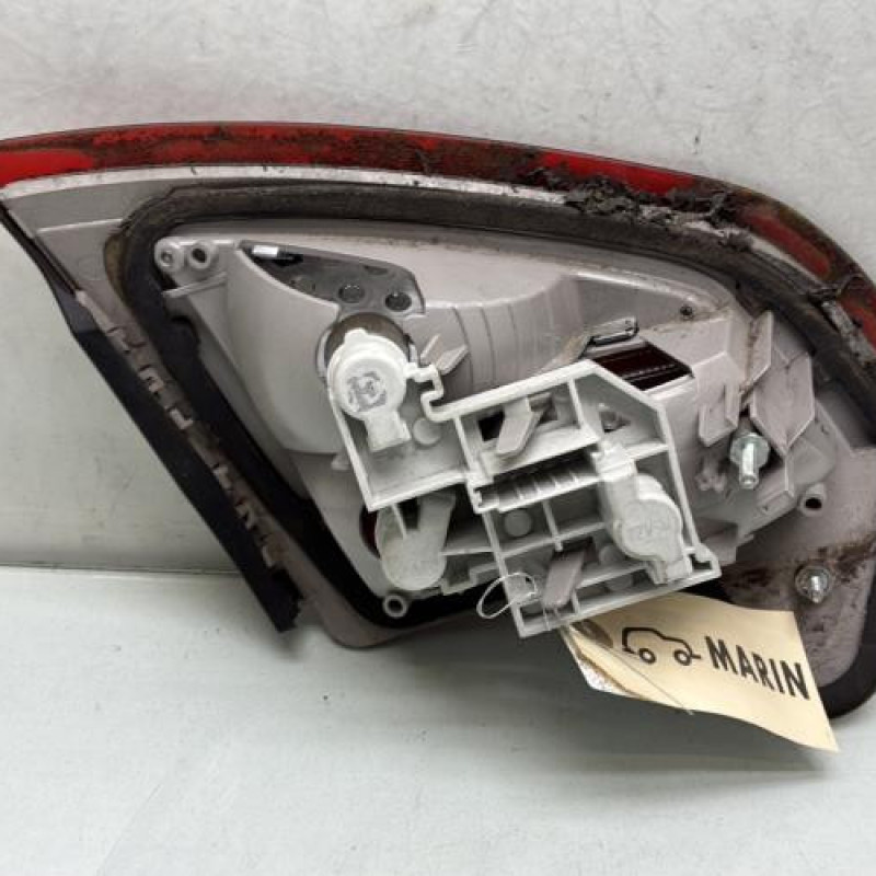 Feu arriere secondaire droit (feux) FORD MONDEO 3 Photo n°3