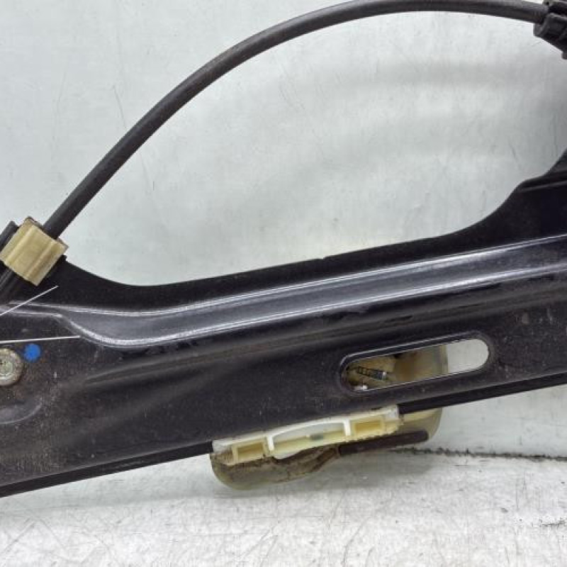 Leve vitre electrique arriere gauche BMW X3 F25 Photo n°3
