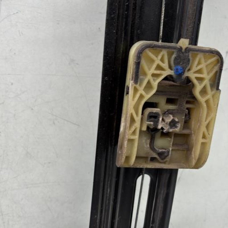 Leve vitre electrique avant gauche BMW X3 F25 Photo n°10