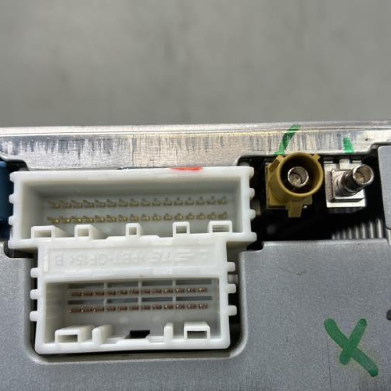 Autoradio d'origine RENAULT MEGANE 4 Photo n°4