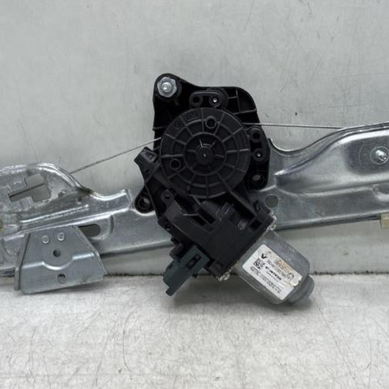 Leve vitre electrique arriere droit RENAULT MEGANE 4 Photo n°1