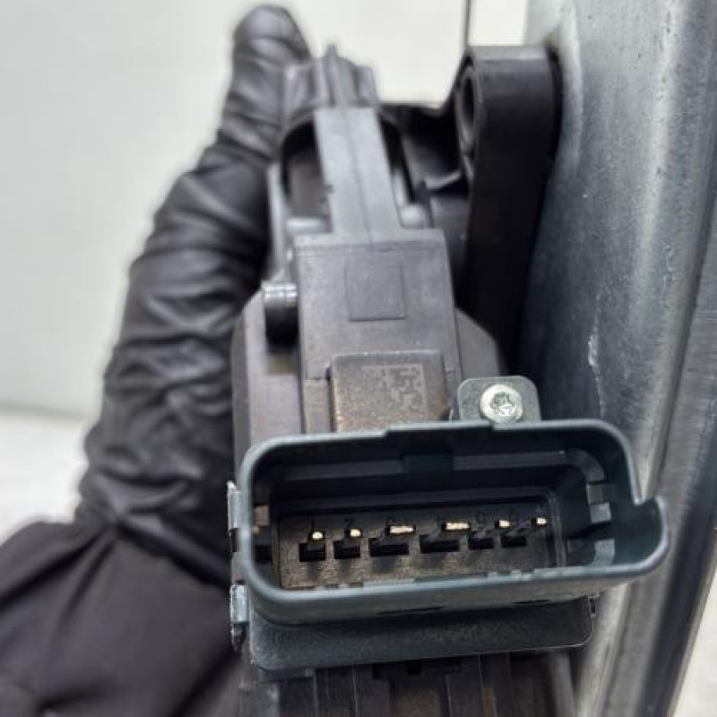 Leve vitre electrique arriere gauche RENAULT MEGANE 4 Photo n°10