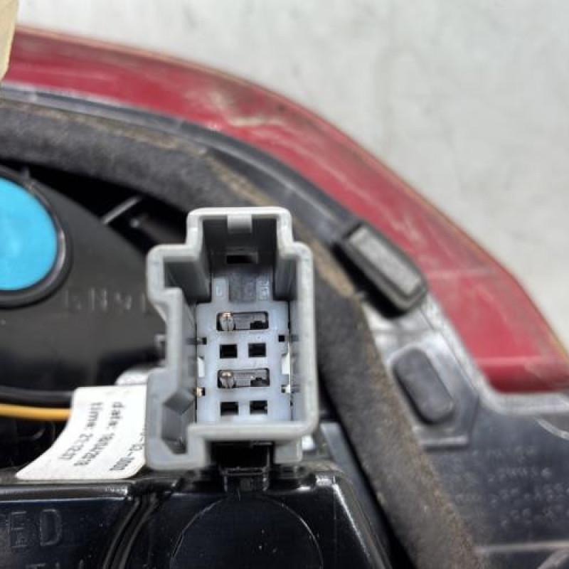 Feu arriere secondaire droit (feux) FORD FIESTA 7 Photo n°3