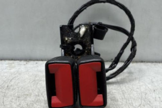 Attache ceinture arriere droit FORD FIESTA 7 Photo n°1