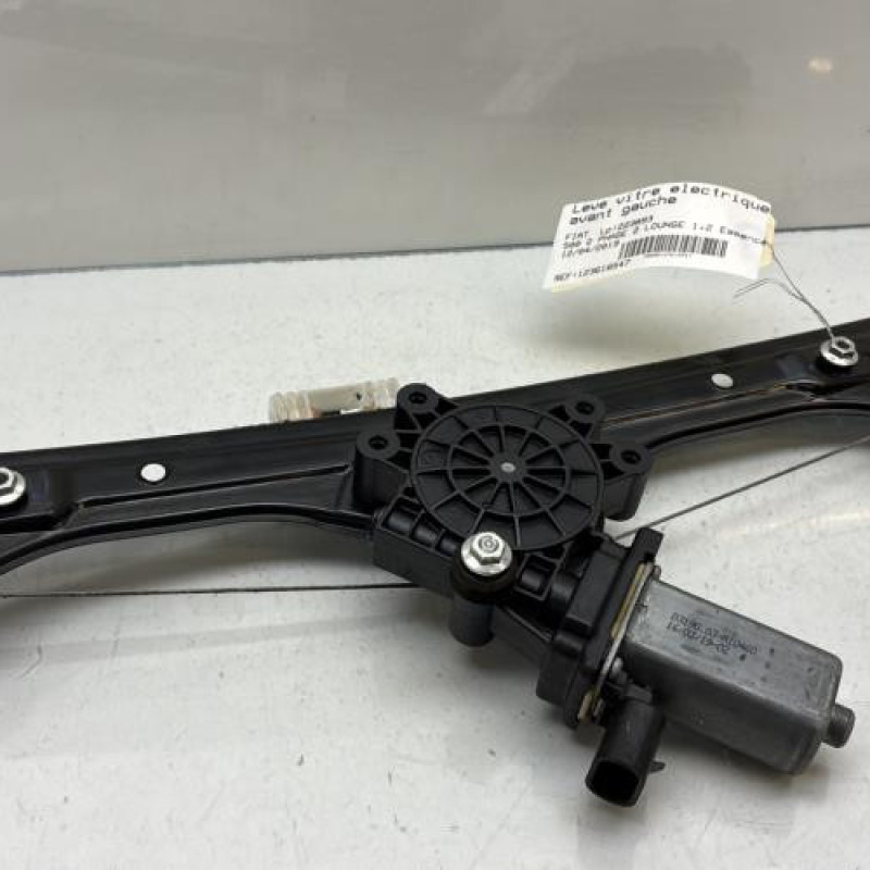 Leve vitre electrique avant gauche FIAT 500 2 Photo n°1