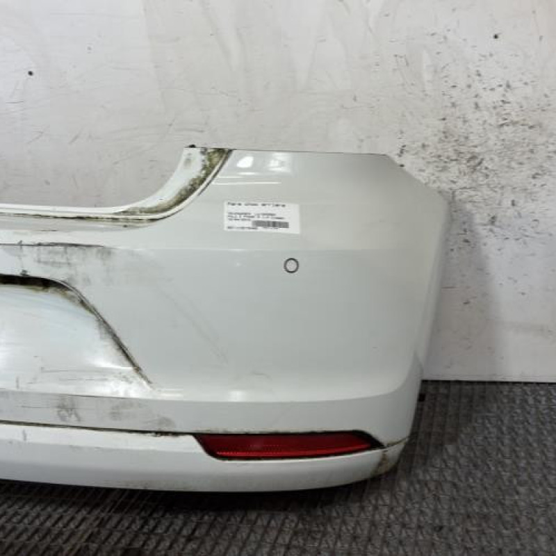 Pare choc arriere VOLKSWAGEN POLO 5 Photo n°3