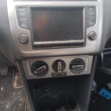 Vitre arriere droit VOLKSWAGEN POLO 5