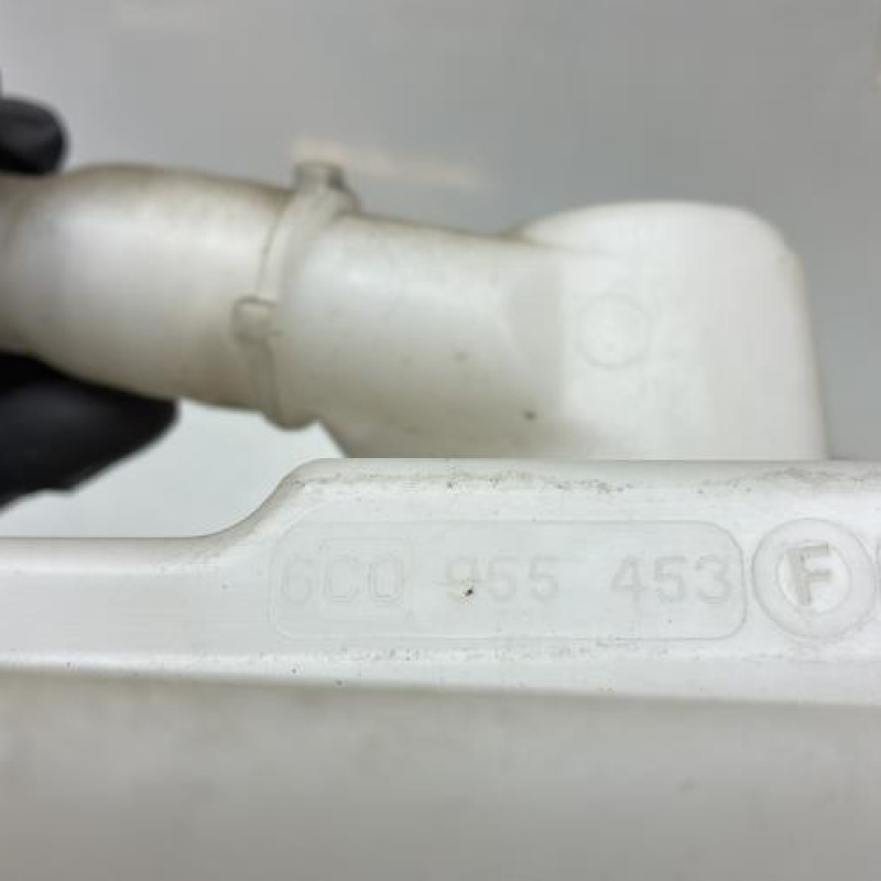 Vase de lave glace VOLKSWAGEN POLO 5 Photo n°4