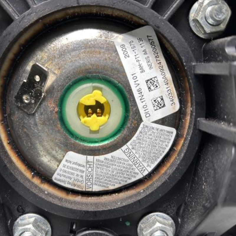 Air bag conducteur FORD FIESTA 6 Photo n°3