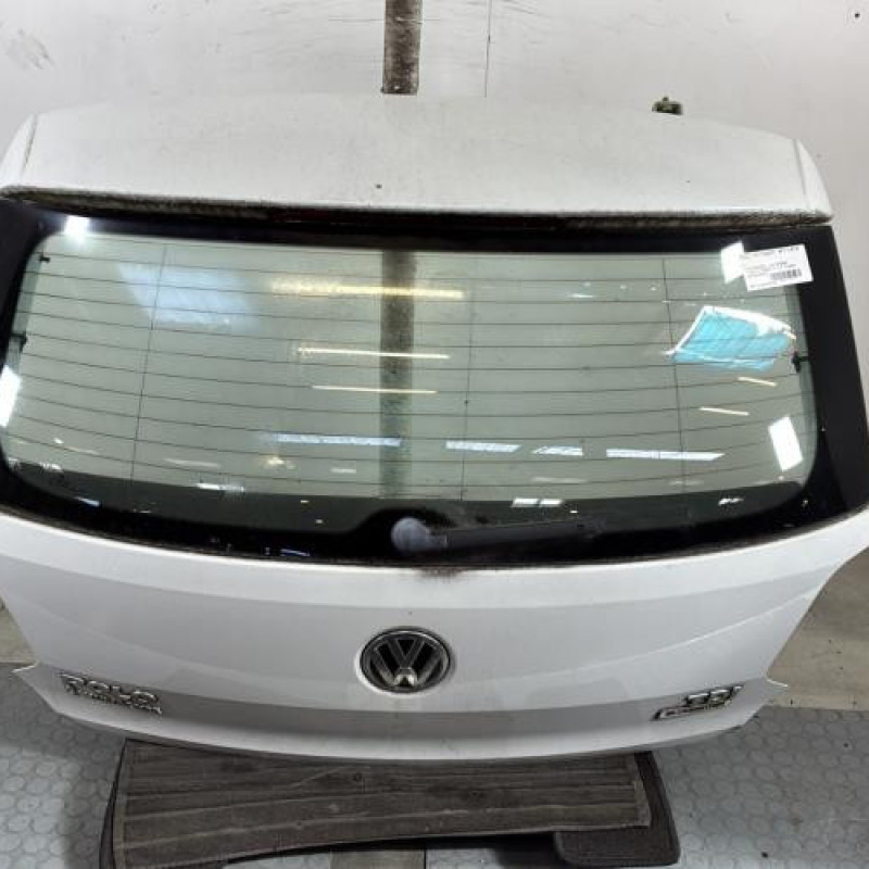 Malle/Hayon arriere VOLKSWAGEN POLO 5 Photo n°1