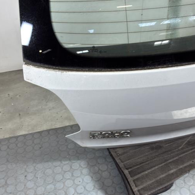Malle/Hayon arriere VOLKSWAGEN POLO 5 Photo n°5