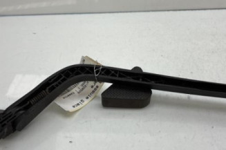 Bras essuie glace arriere TOYOTA YARIS 1