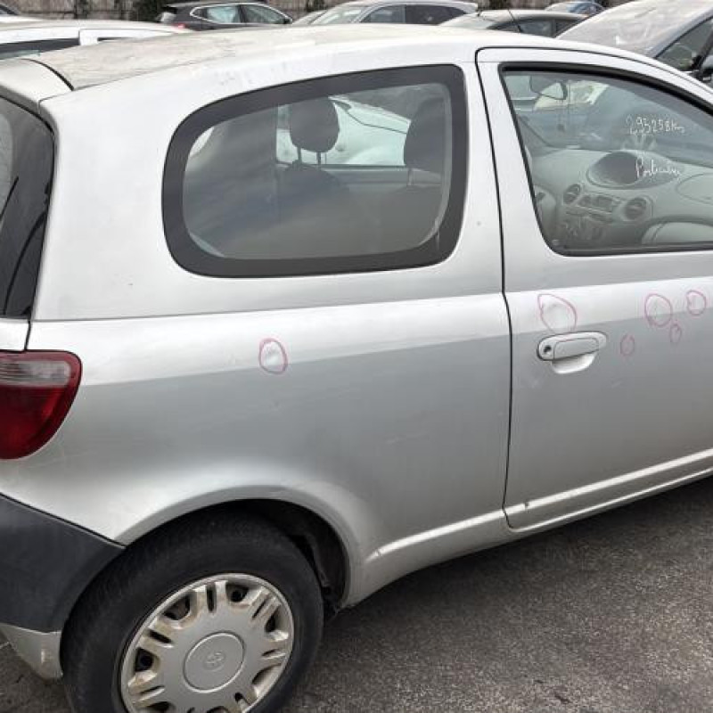 Bras essuie glace arriere TOYOTA YARIS 1 Photo n°10