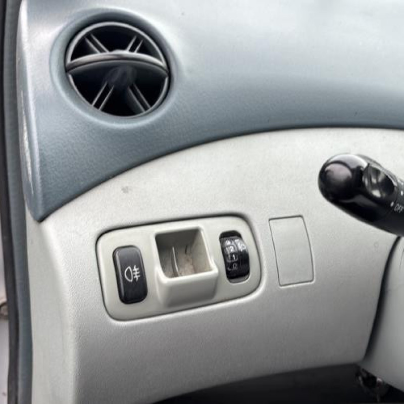 Bras essuie glace arriere TOYOTA YARIS 1 Photo n°20