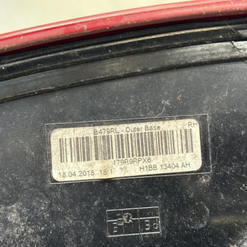 Feu arriere principal droit (feux) FORD FIESTA 7 Photo n°4