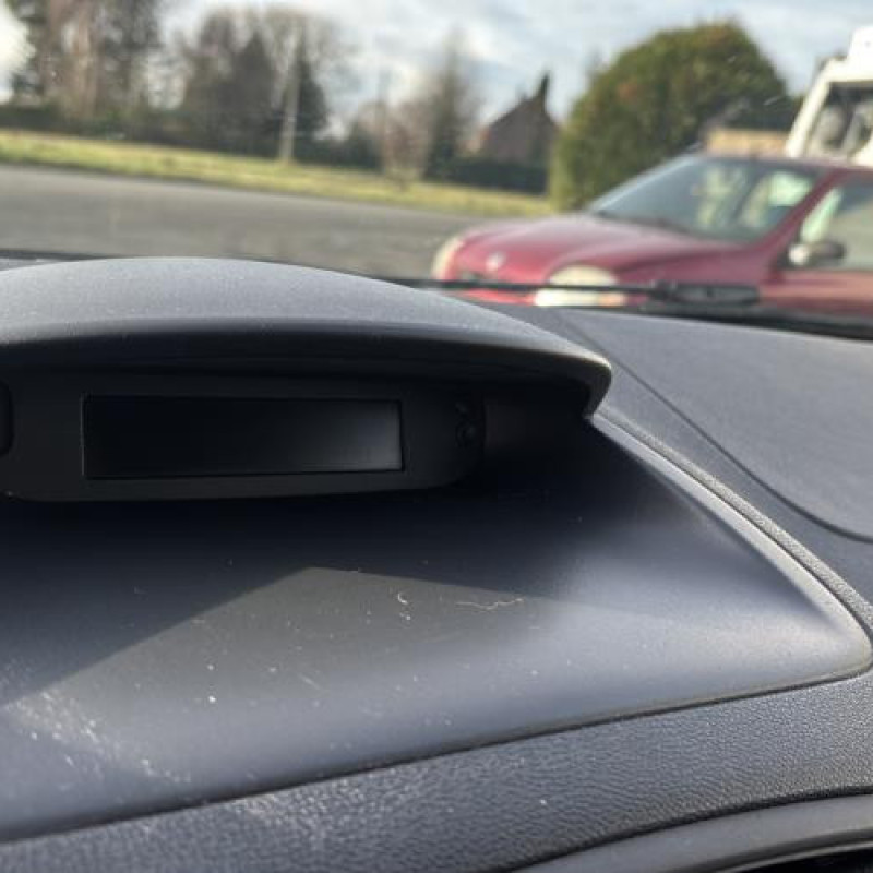 Feu arriere principal droit (feux) RENAULT CLIO 3 Photo n°20