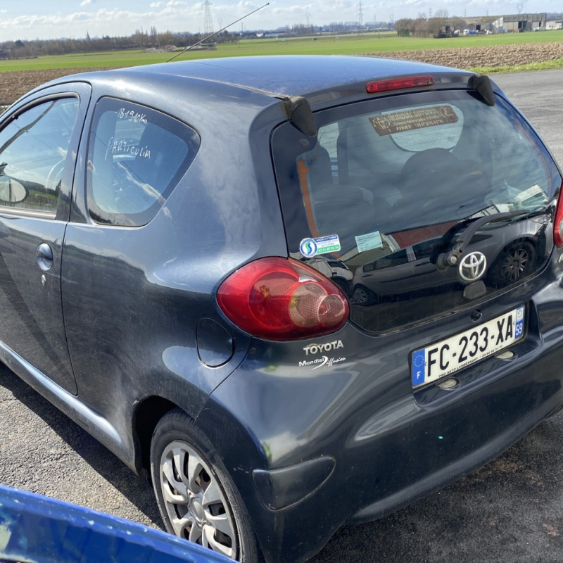 TOYOTA AYGO 1 PHASE 1 1.0i - 12V Photo n°14