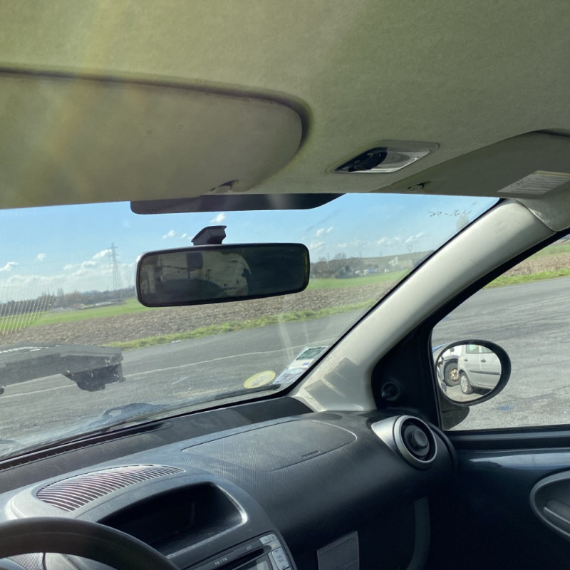 TOYOTA AYGO 1 PHASE 1 1.0i - 12V Photo n°25